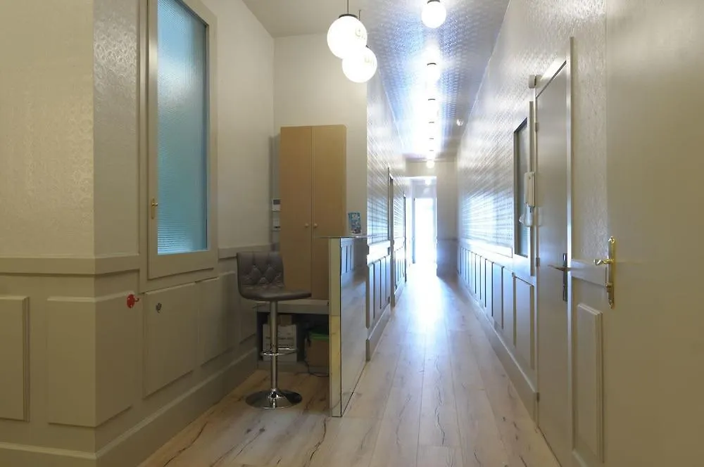 Bed and Breakfast Casa Balmes Barcelona España