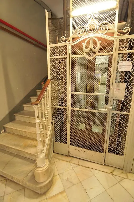 Casa Balmes Acomodação com café da manhã Barcelona